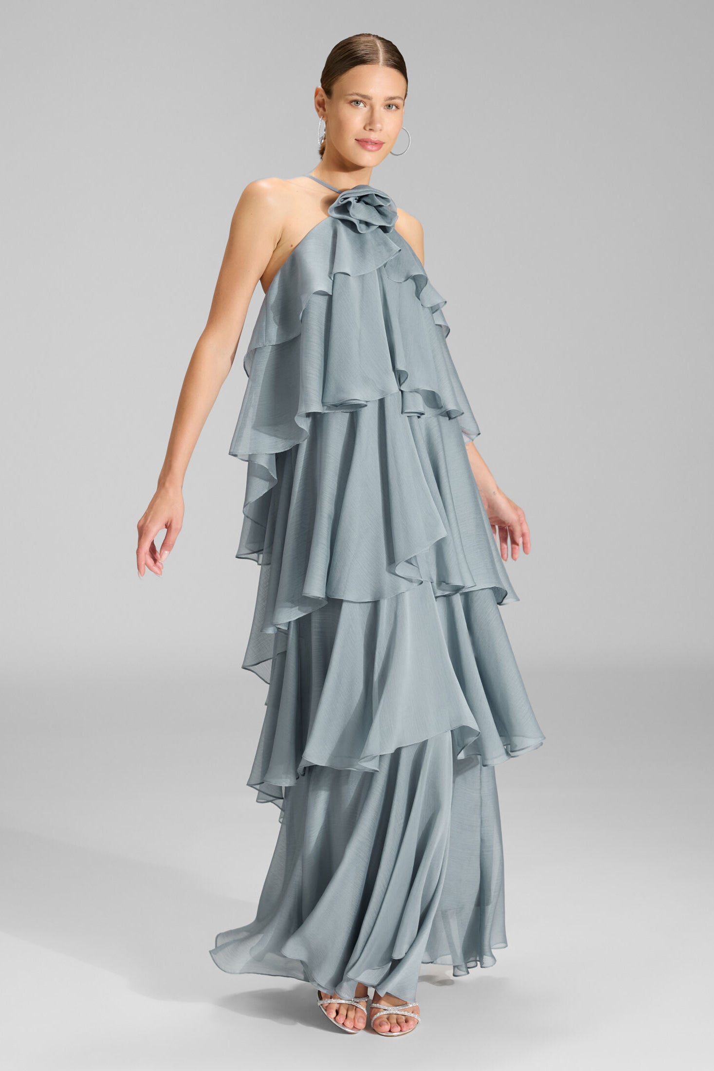 Abendkleid aus Crinkle Chiffon mit gestuften Volants ice blue