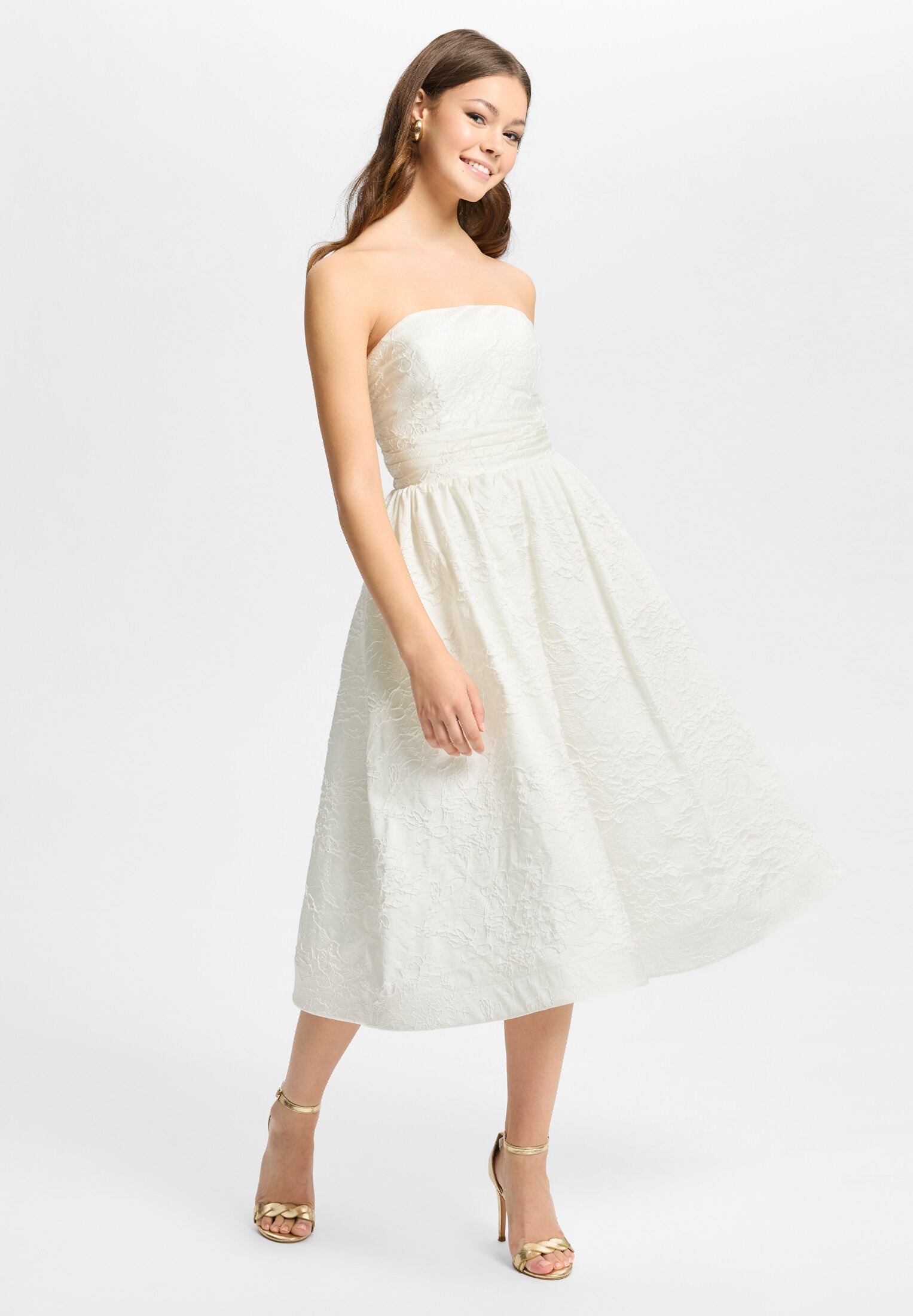 Ausgestelltes Jaquard-Kleid in Midilänge