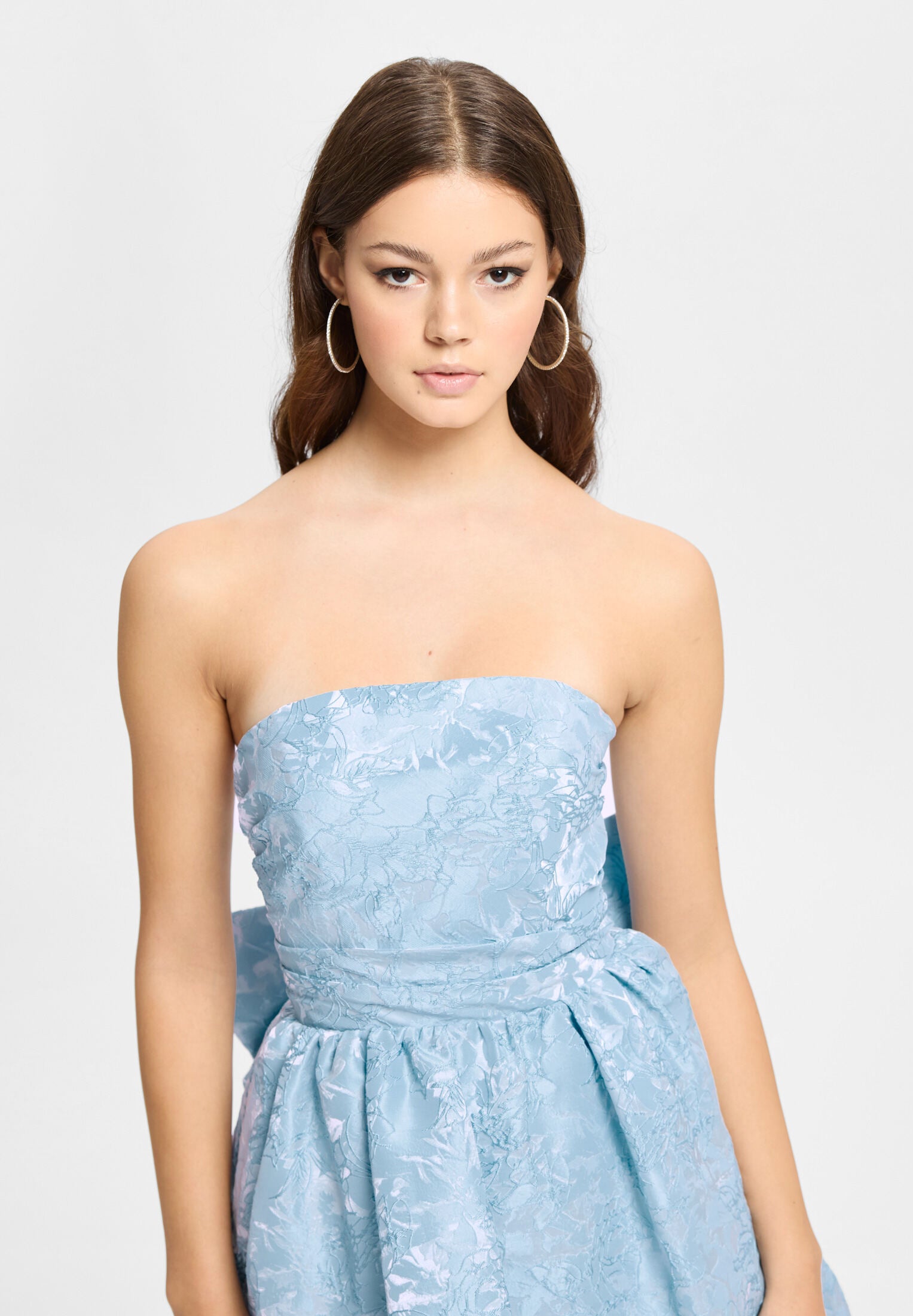 Cocktailkleid aus Jaquard mit ausgestelltem Rock