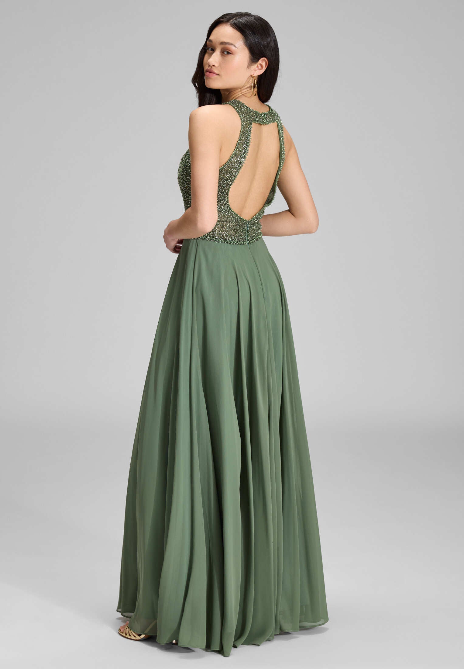 Abendkleid mit Stickerei und Cut-Out Detail