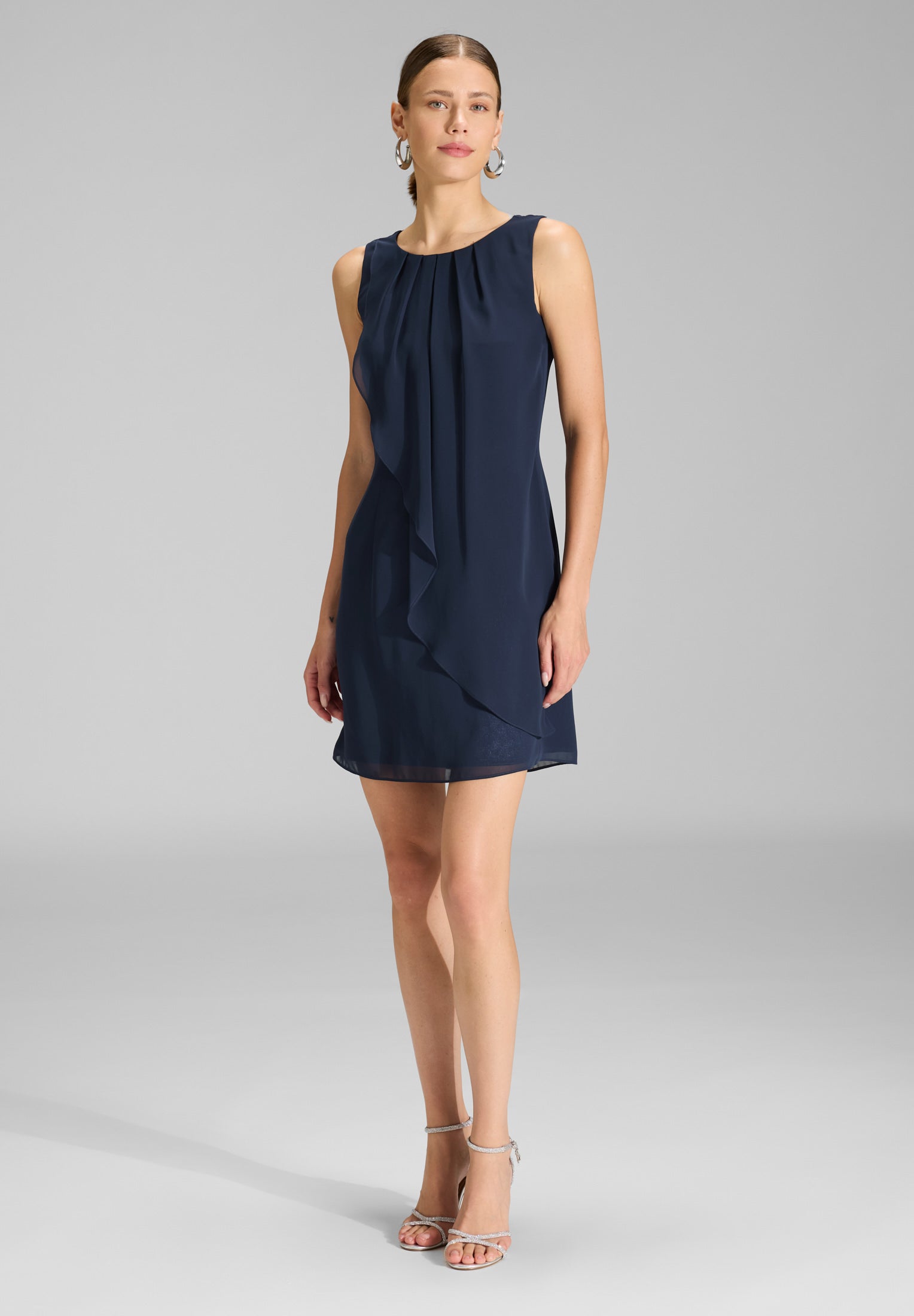Fließend-fallendes Kleid in geradem Schnitt navy