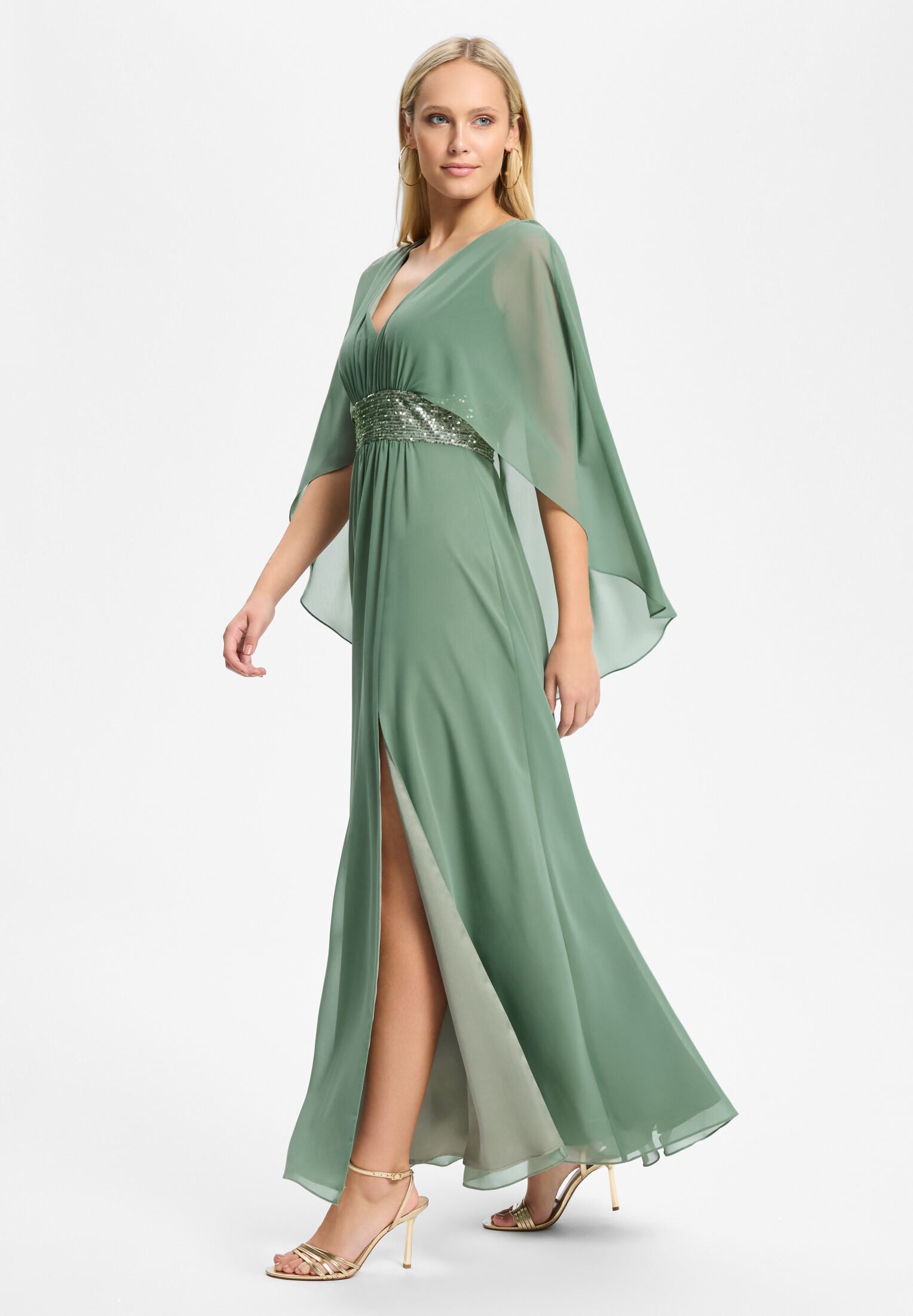 Abendkleid mit Cape aus Chiffon