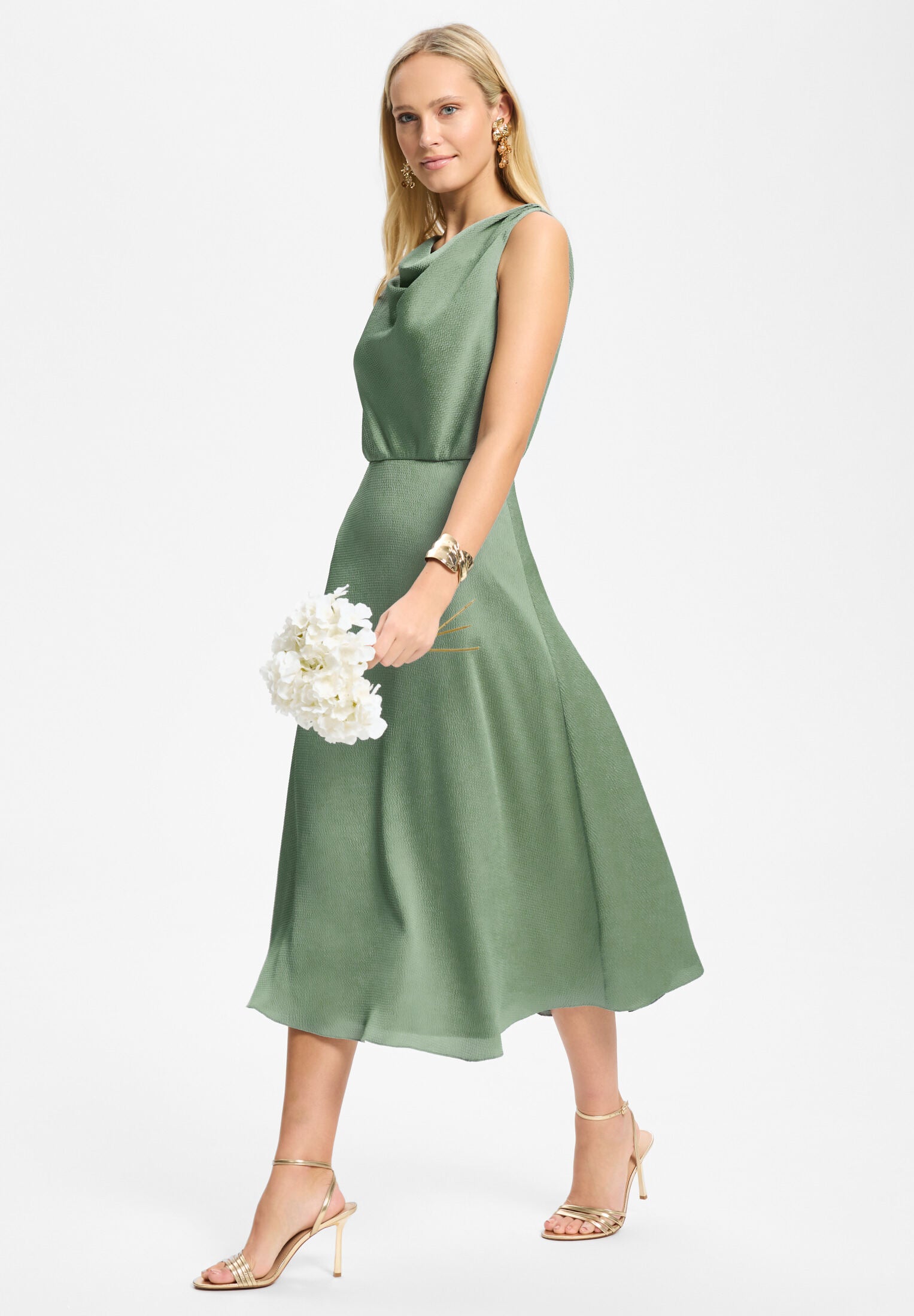 Cocktailkleid aus Satin mit Wasserfall Ausschnitt