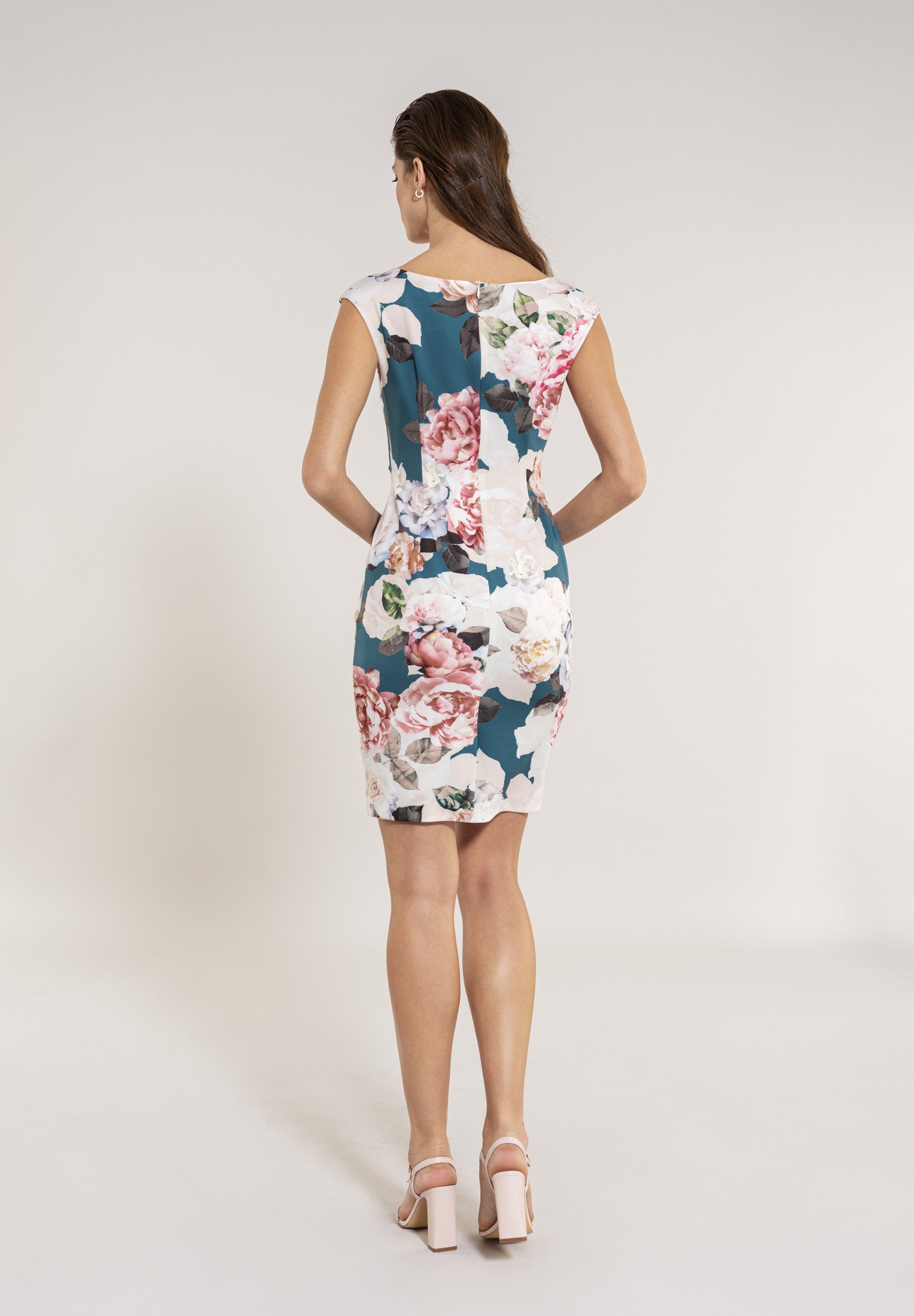 Cocktailkleid aus bedrucktem Scuba und Drapierung