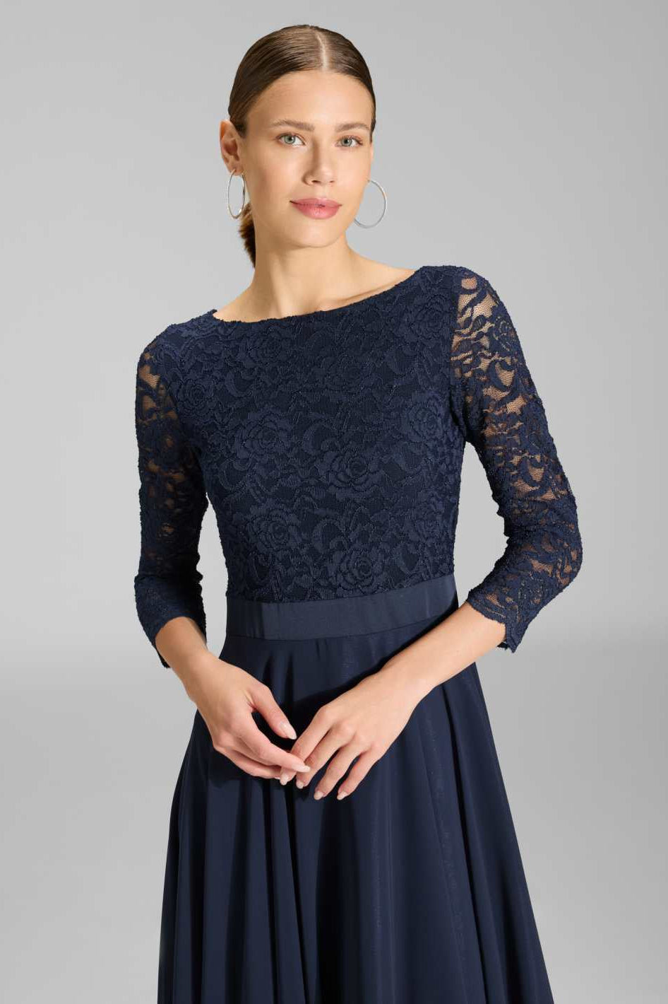 Midikleid mit fließendem Chiffon-Rock