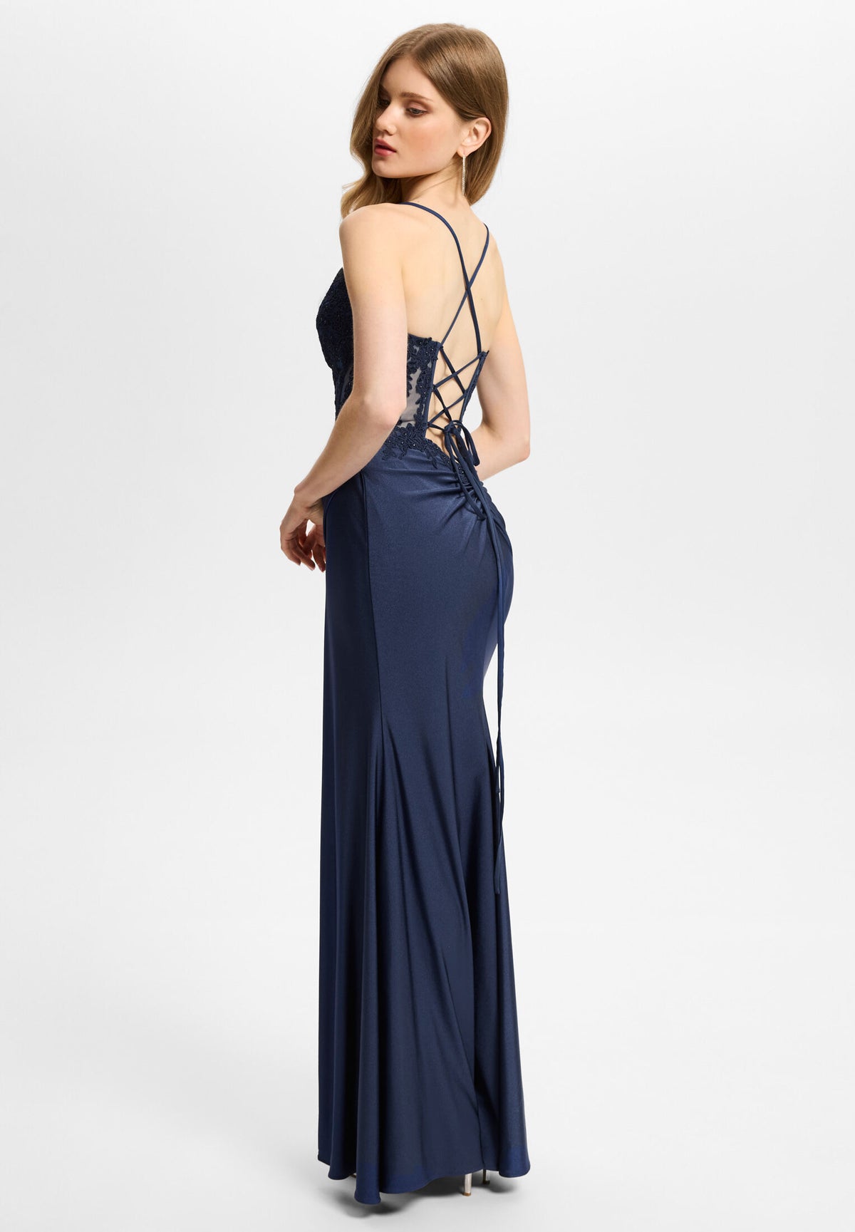 Bodycon Kleid mit Spitzenstickerei und Beinschlitz