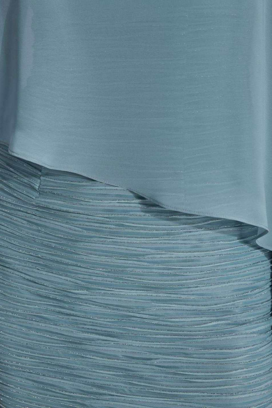 Etuikleid mit asymmetrischem Chiffon-Überwurf