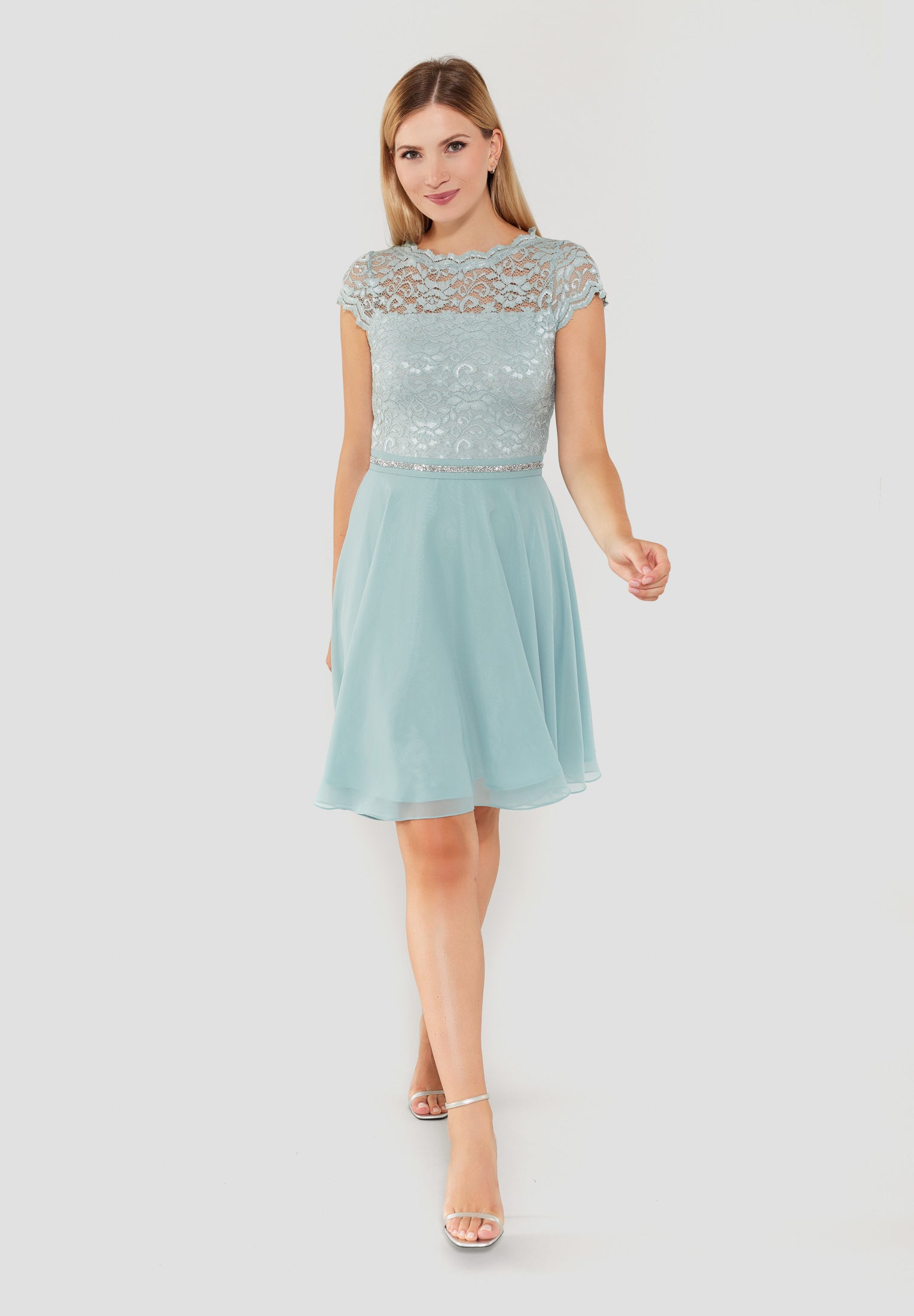 Spitzentop-Kleid mit Glitzerband