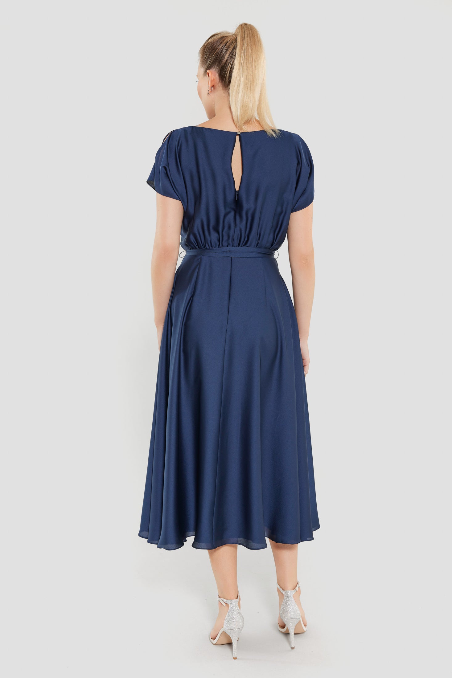 Midikleid aus feinem Satinchiffon