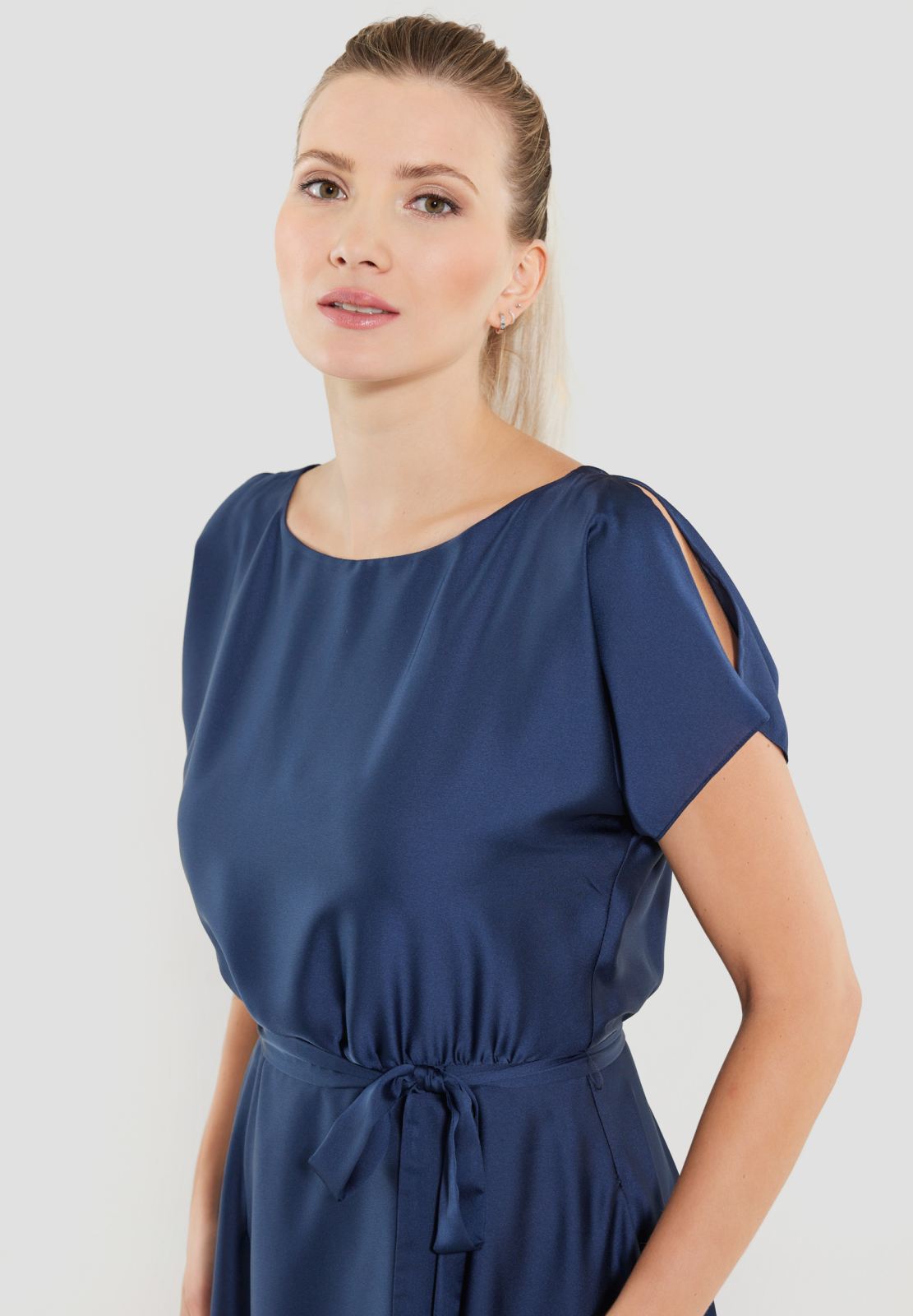 Midikleid aus feinem Satinchiffon