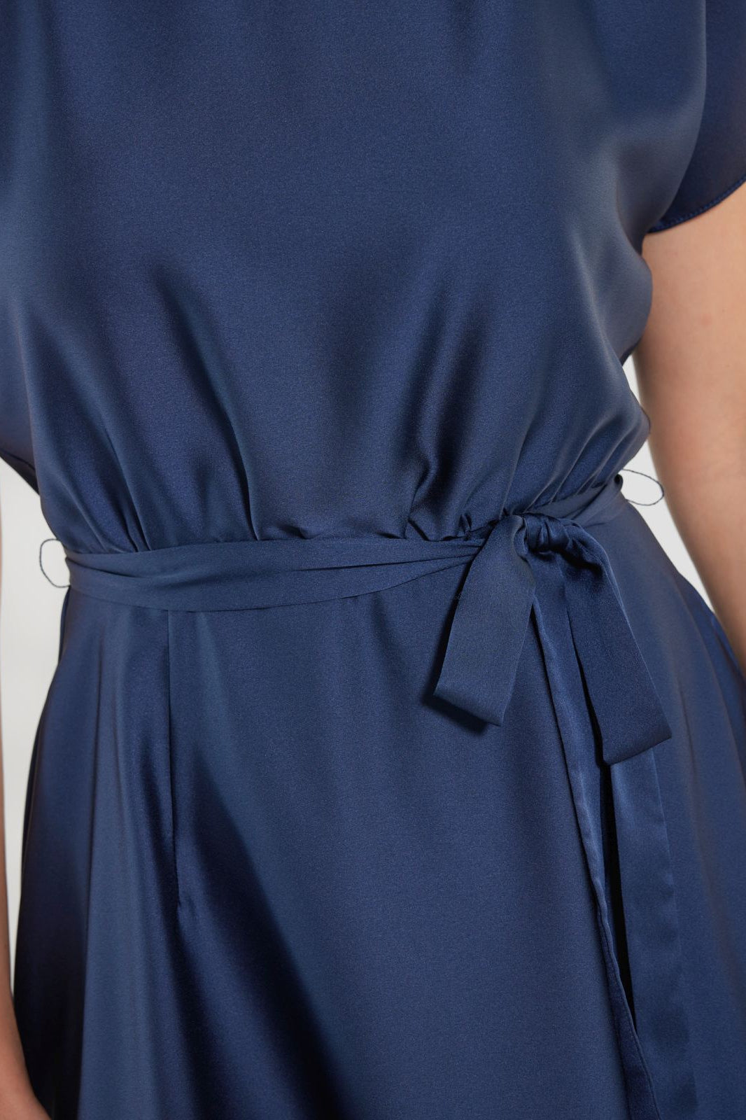 Midikleid aus feinem Satinchiffon