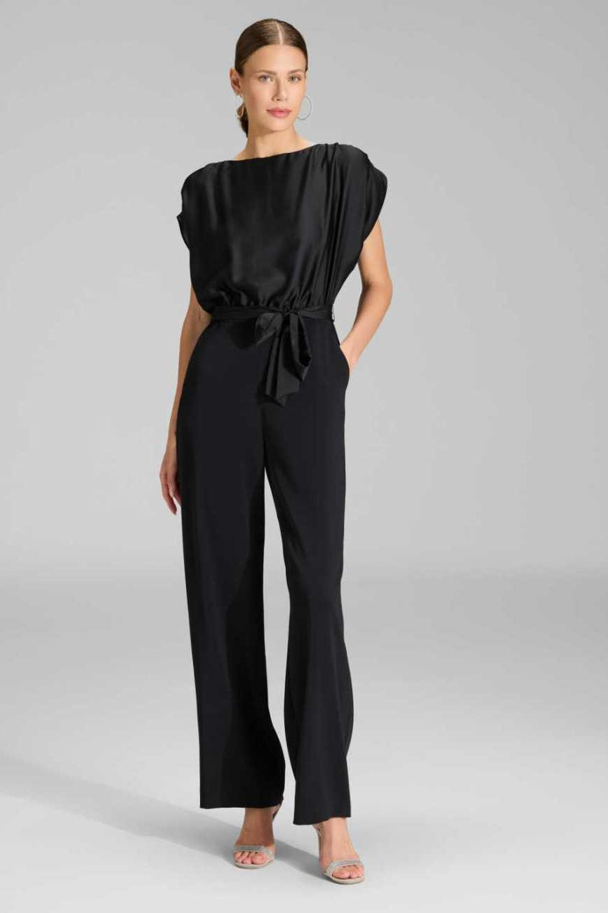 Jumpsuit mit geradem Beinschnitt black