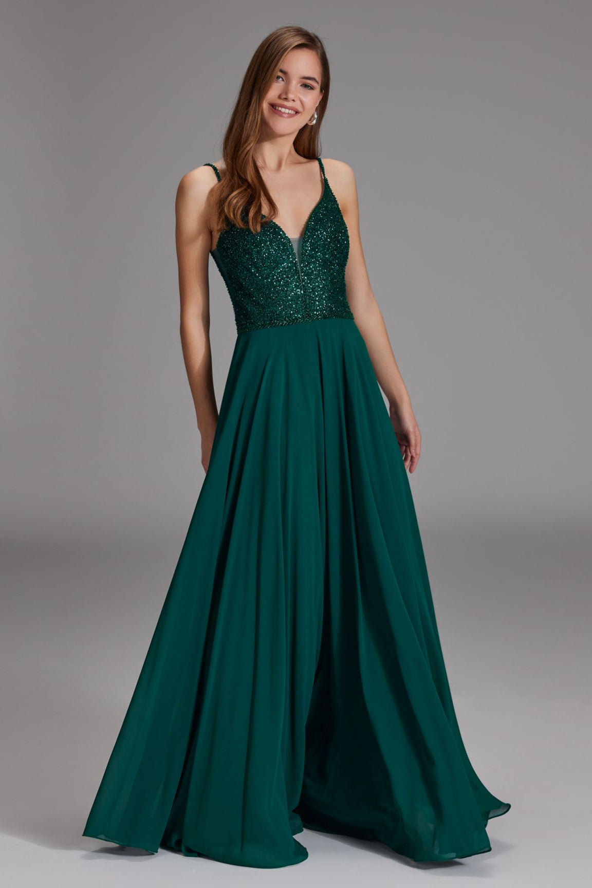 Langes paillettenbesticktes Abiball-Kleid pine green
