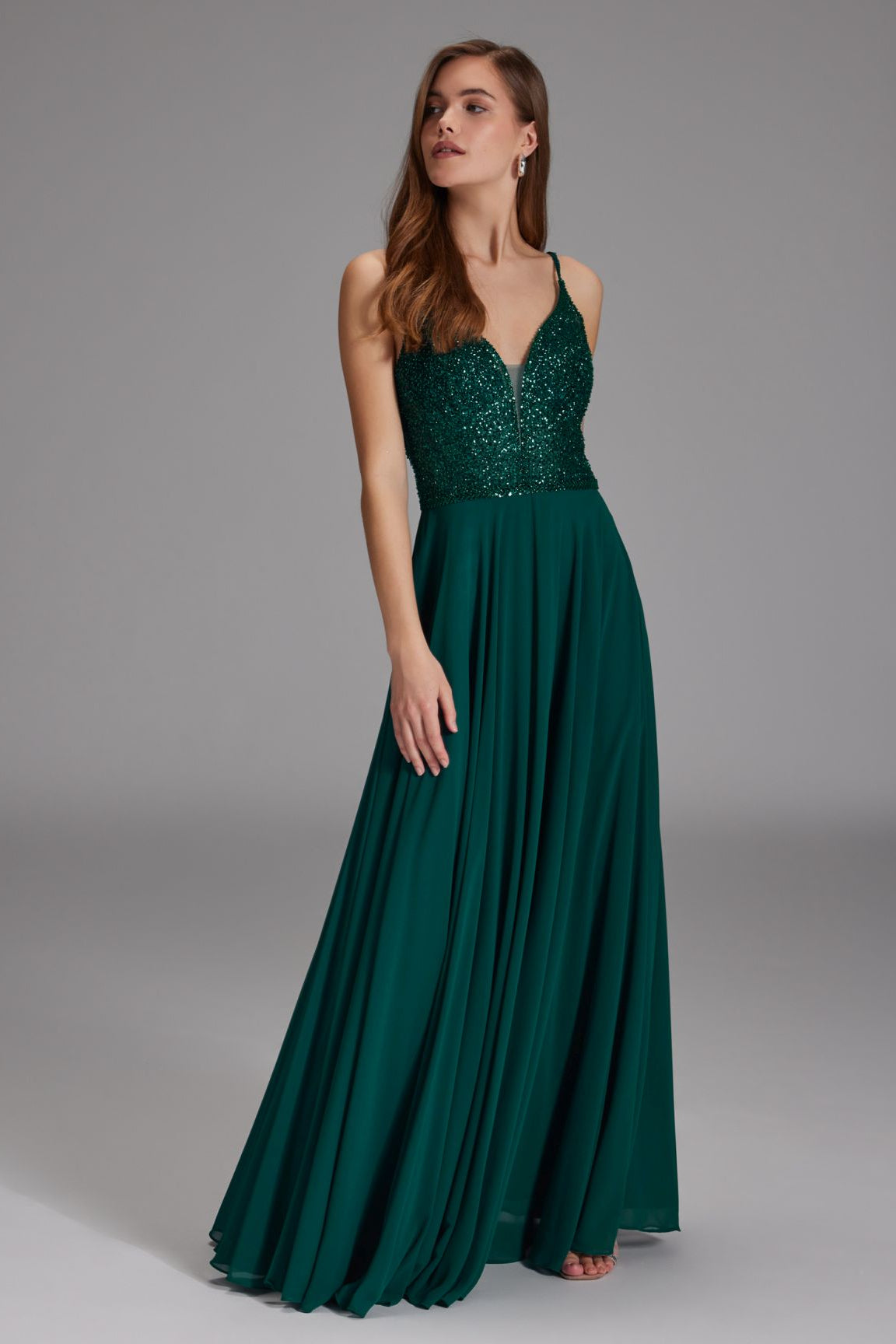 Langes paillettenbesticktes Abiball-Kleid