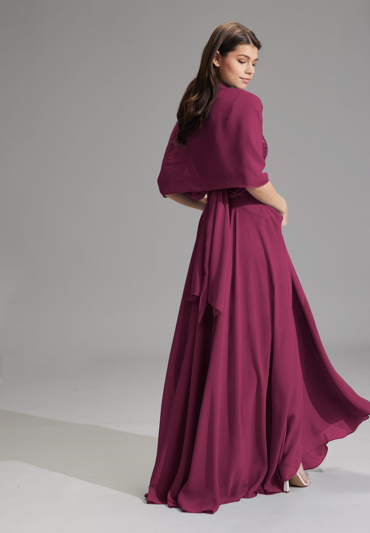 Zarte Chiffon-Stola im geraden Schnitt