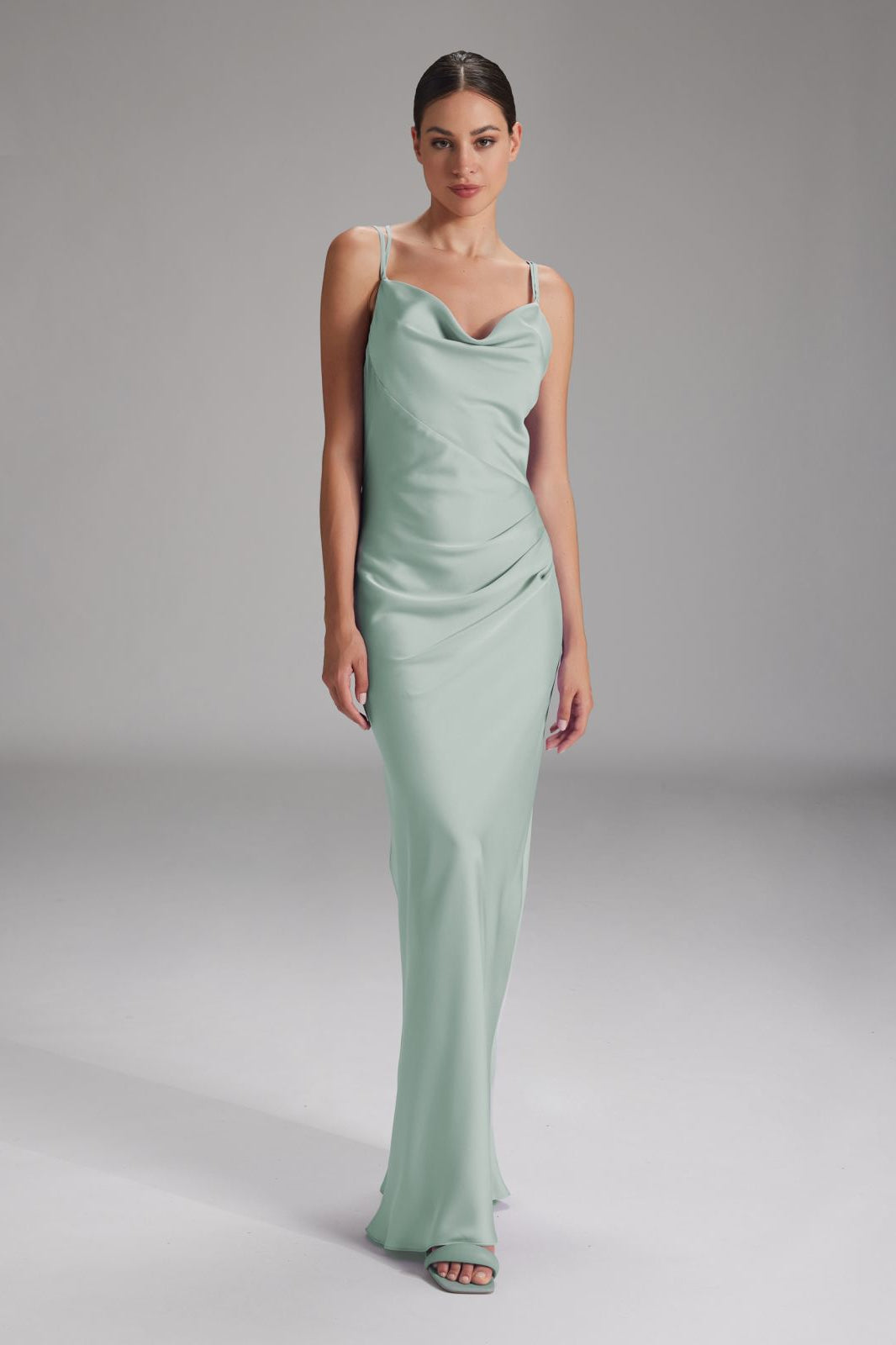 Slip-Dress aus nachhaltigem Satinchiffon soft green