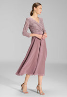 Cocktailkleid aus Material-Mix