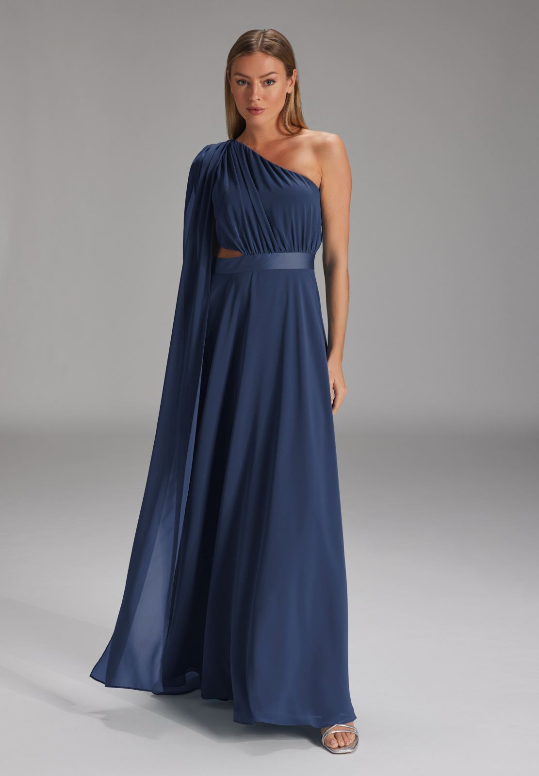 One-Shoulder-Maxikleid aus nachhaltigem Chiffon navy