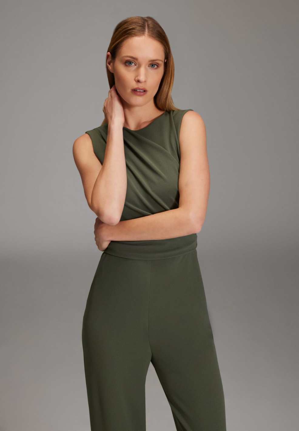 Jumpsuit aus Jersey Crêpe mit Drapierung