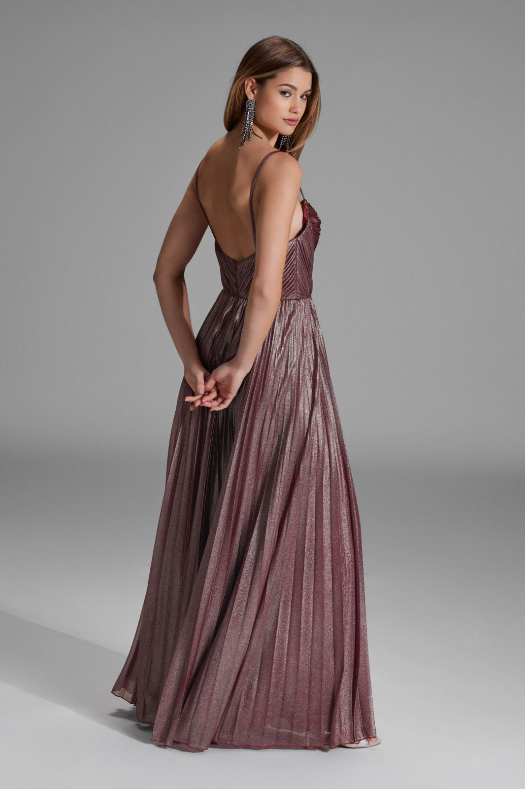 Schimmerndes Plisseekleid