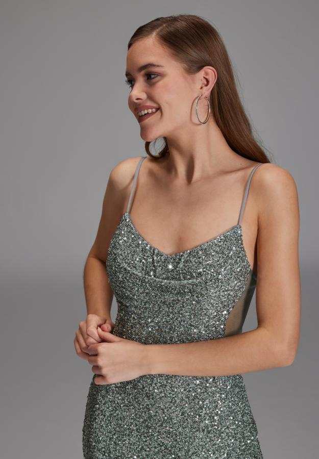 Slipdress mit transparenter Rückenpartie