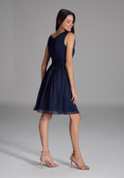 Cocktailkleid aus Crinkle Chiffon mit Taillenpasse