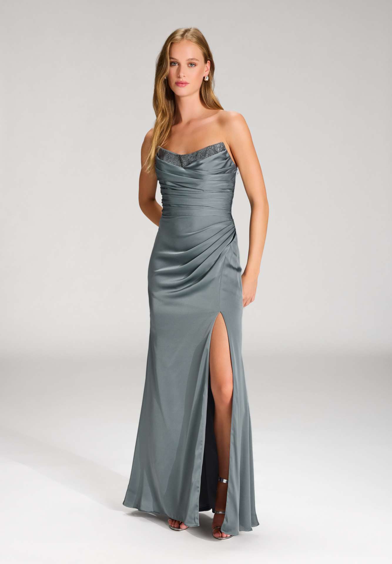 Satinkleid mit Corsagentop und Beinschlitz smoke blue