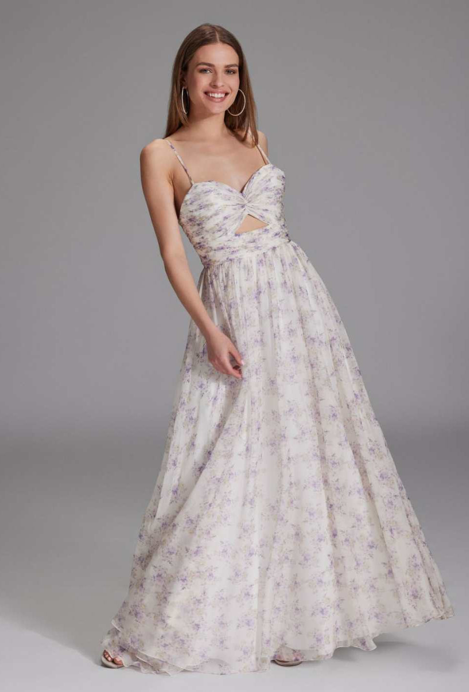 Fließendes Printkleid mit Cut-Out Detail