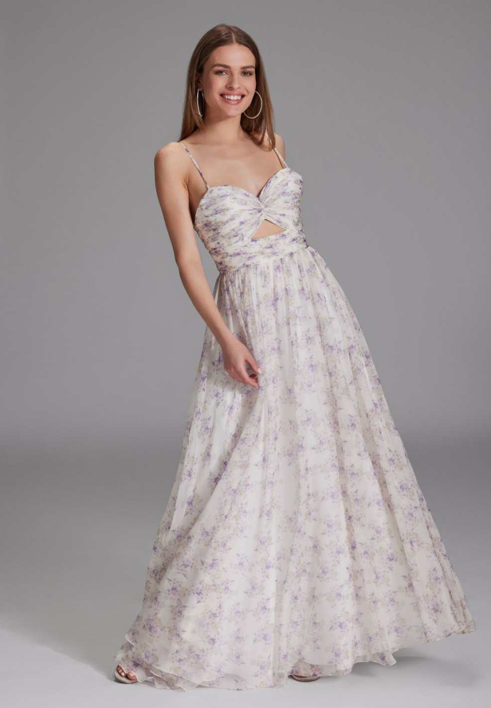 Fließendes Printkleid mit Cut-Out Detail