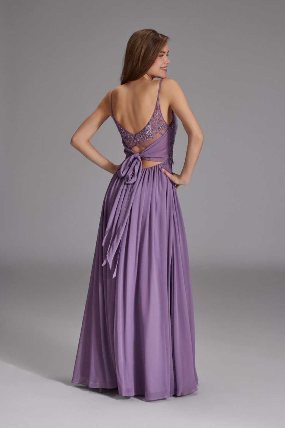 Chiffonkleid mit Bindeband am Rücken