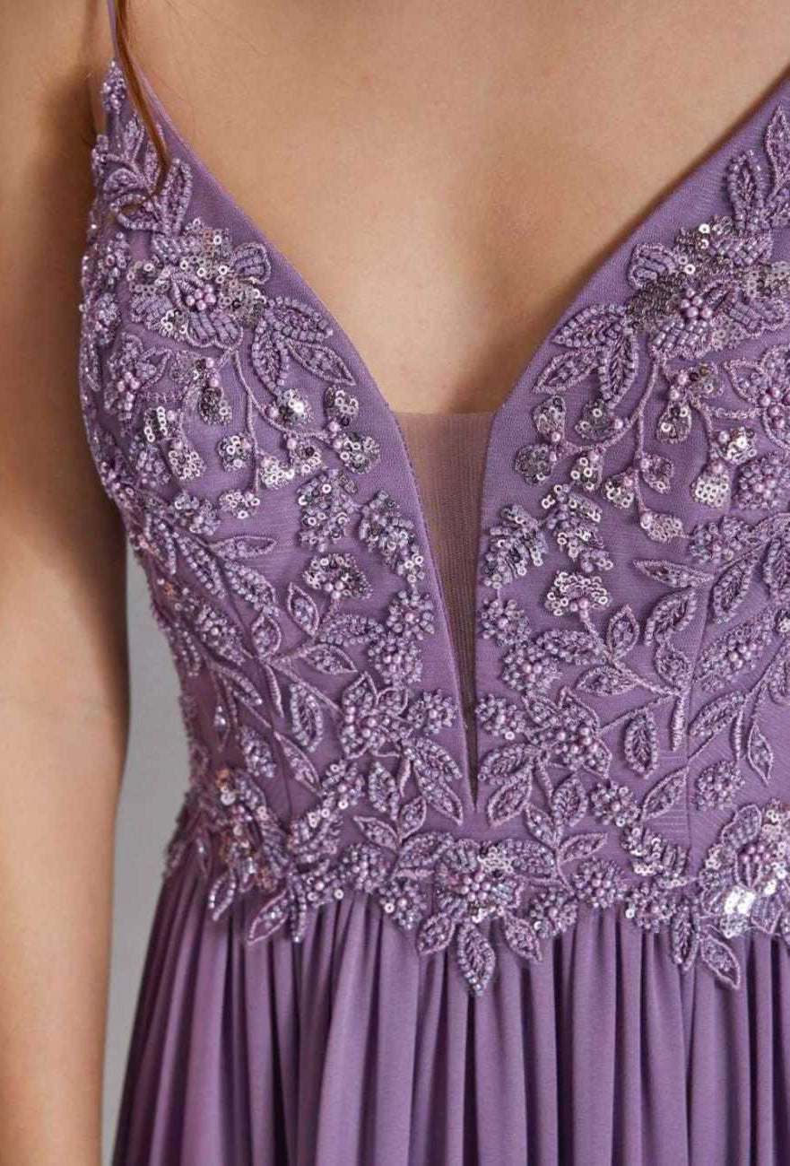 Chiffonkleid mit Bindeband am Rücken