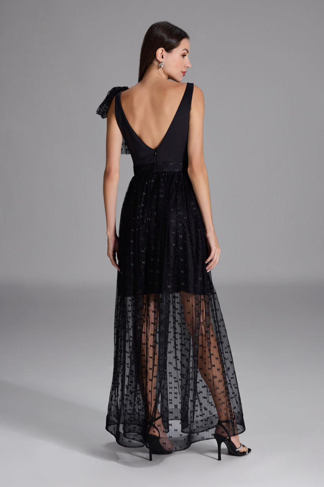 Transparentes Abendkleid aus Tüll