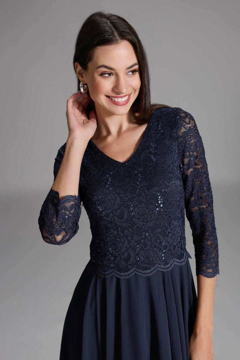 Midi Kleid mit paillettenbesetztem Spitzenoberteil