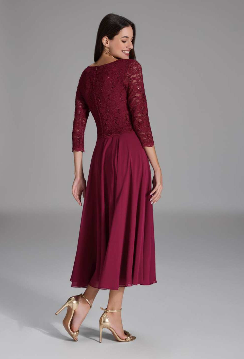 Midi Kleid mit paillettenbesetztem Spitzenoberteil