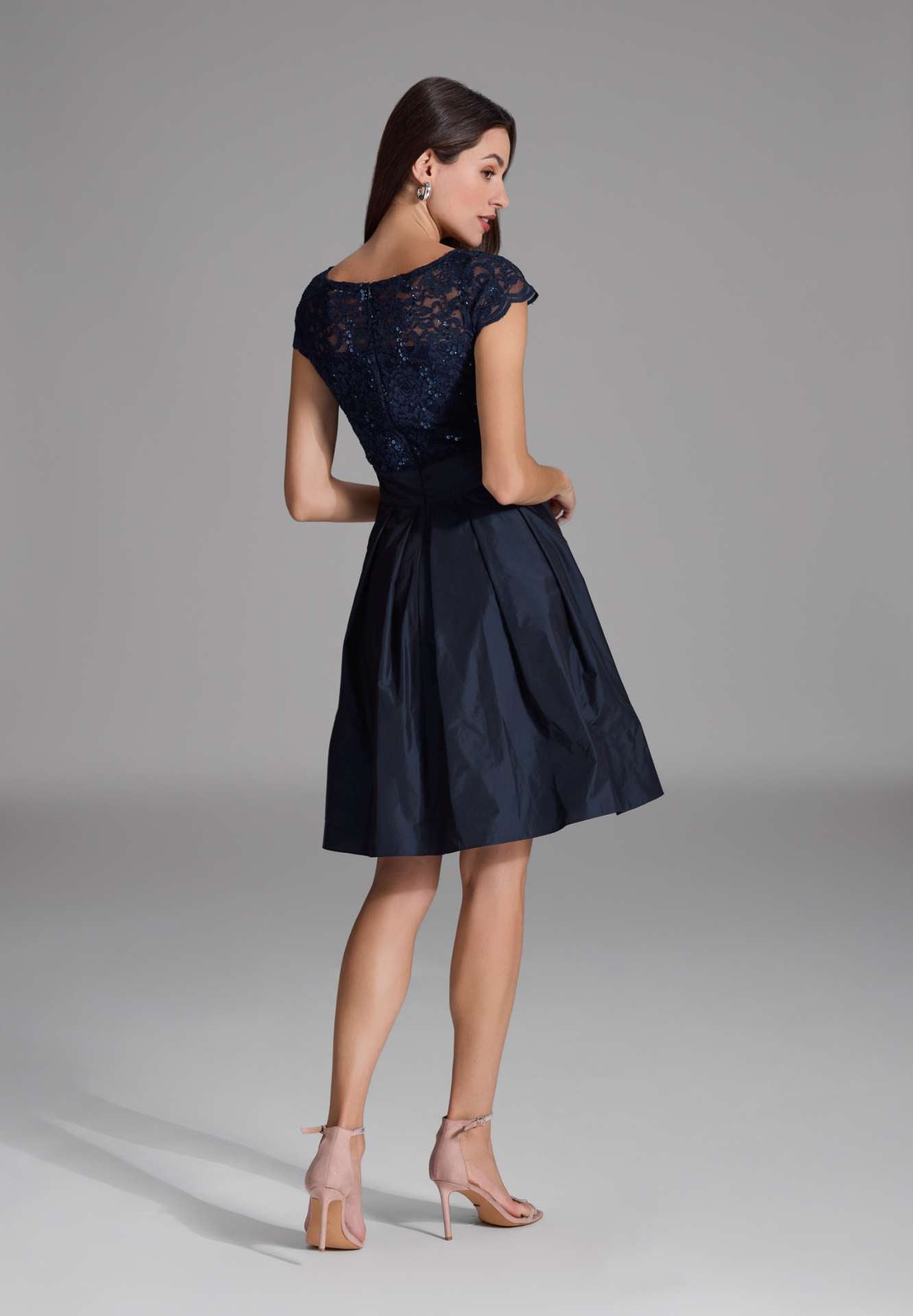 Cocktailkleid aus Taft und Spitze