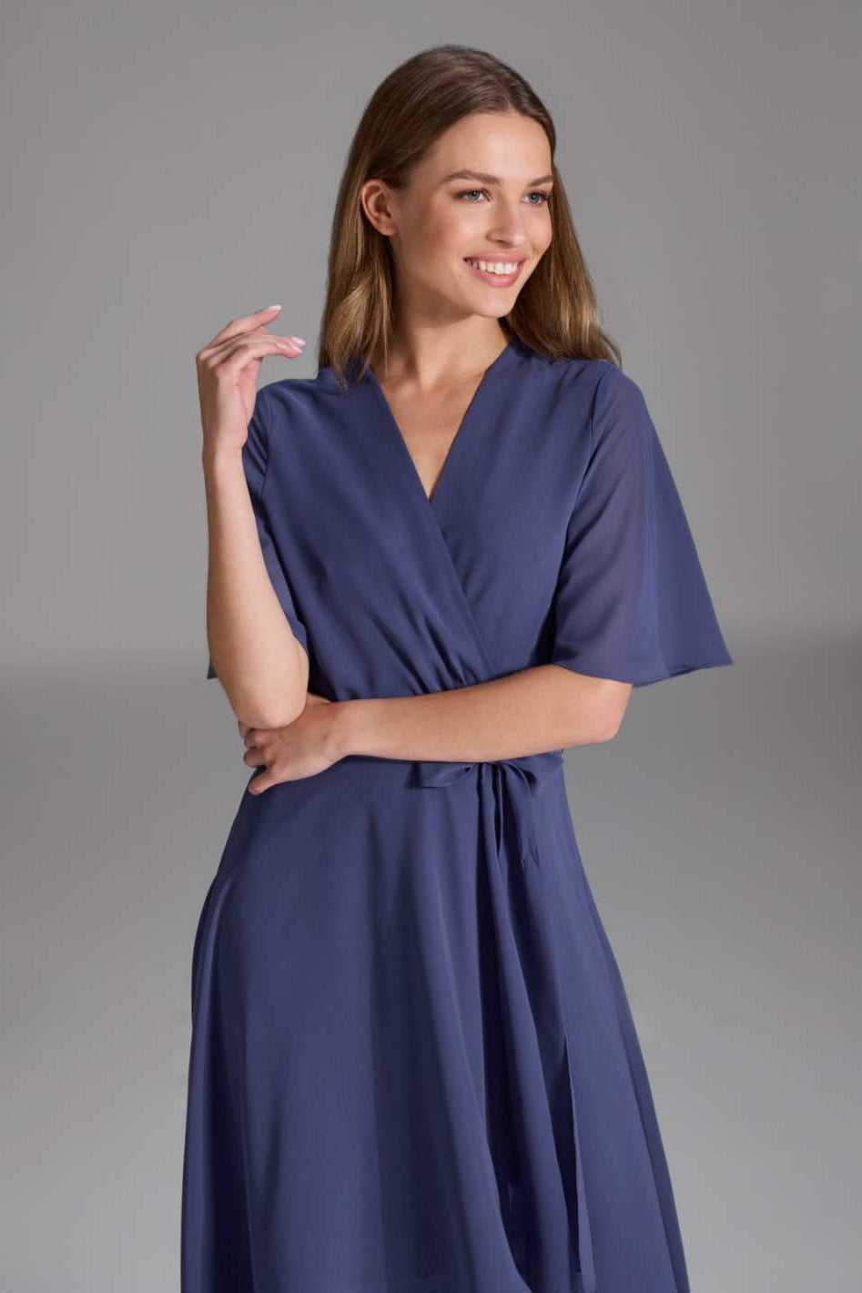 Chiffon Kleid in Wickel Optik mit Vokuhila Saum