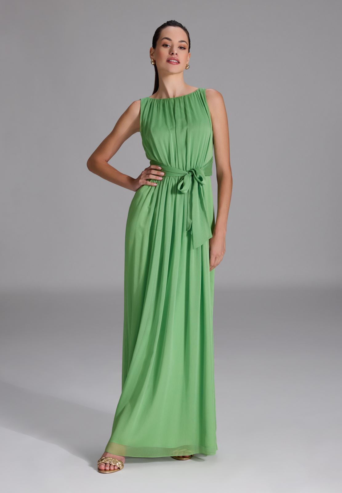 Abendkleid aus Crinkle Chiffon mit Knoten Detail