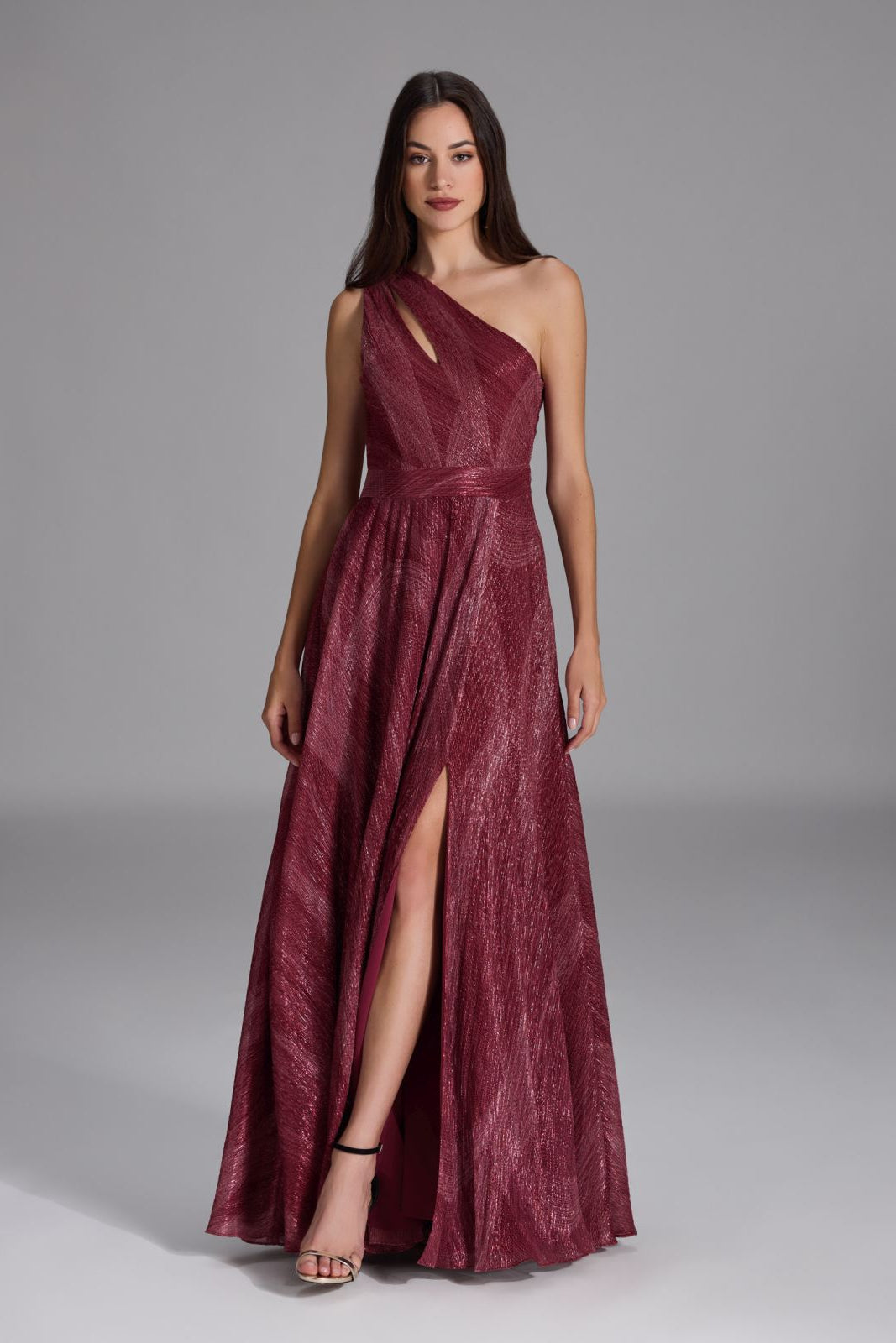 Asymmetrisches Abendkleid mit Cut-out und Beinschlitz ruby red
