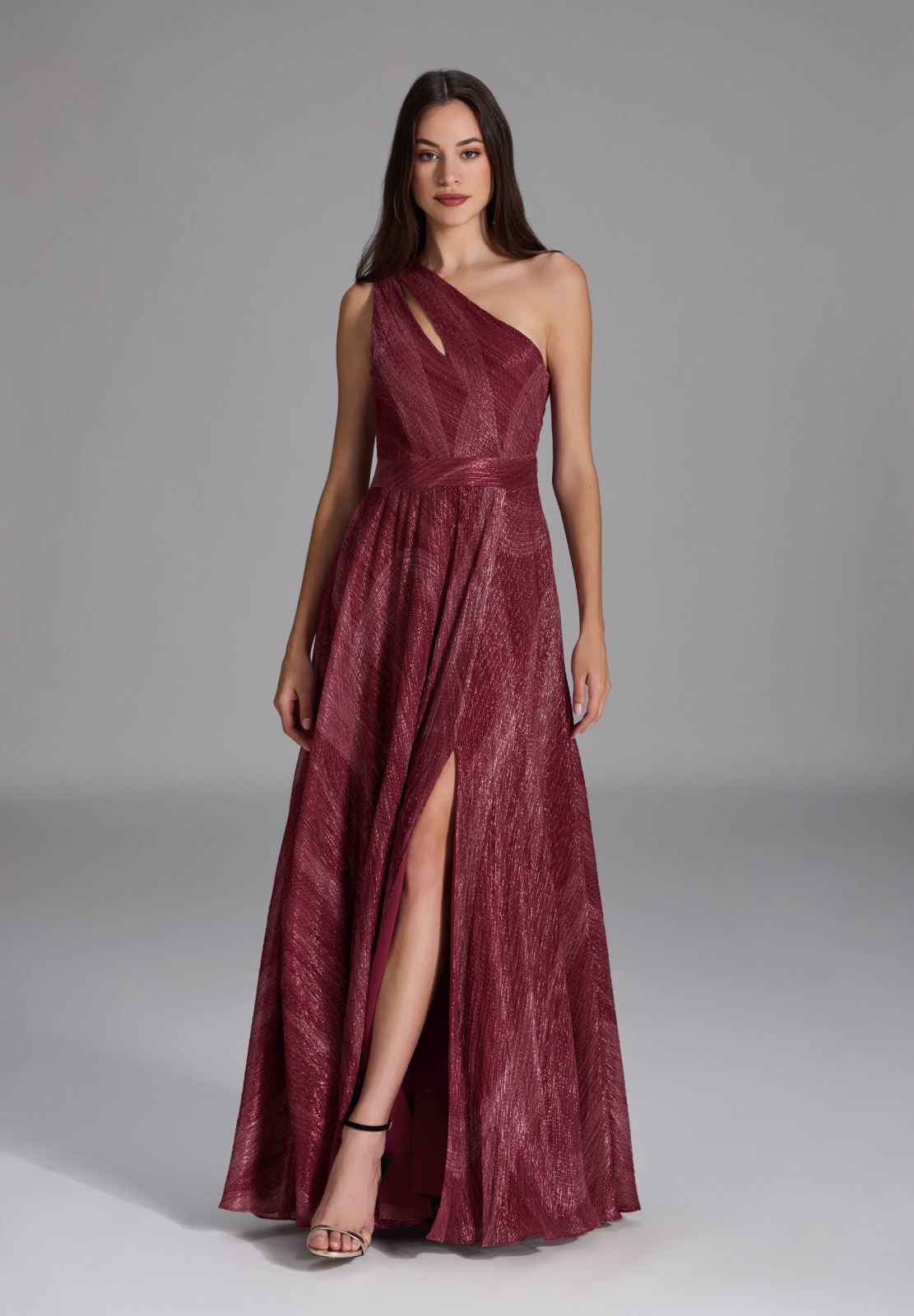 Asymmetrisches Abendkleid mit Cut-out und Beinschlitz ruby red