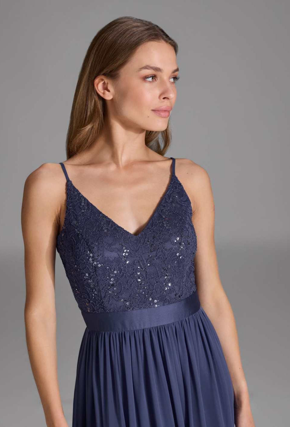 Abendkleid aus Spitze-Chiffon-Mix