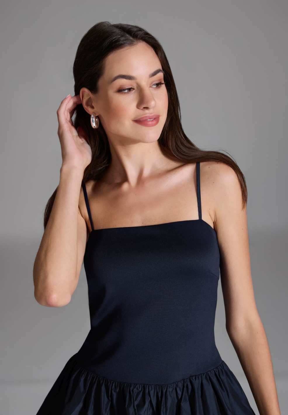 Kurzes Cocktailkleid mit Ballon Rock