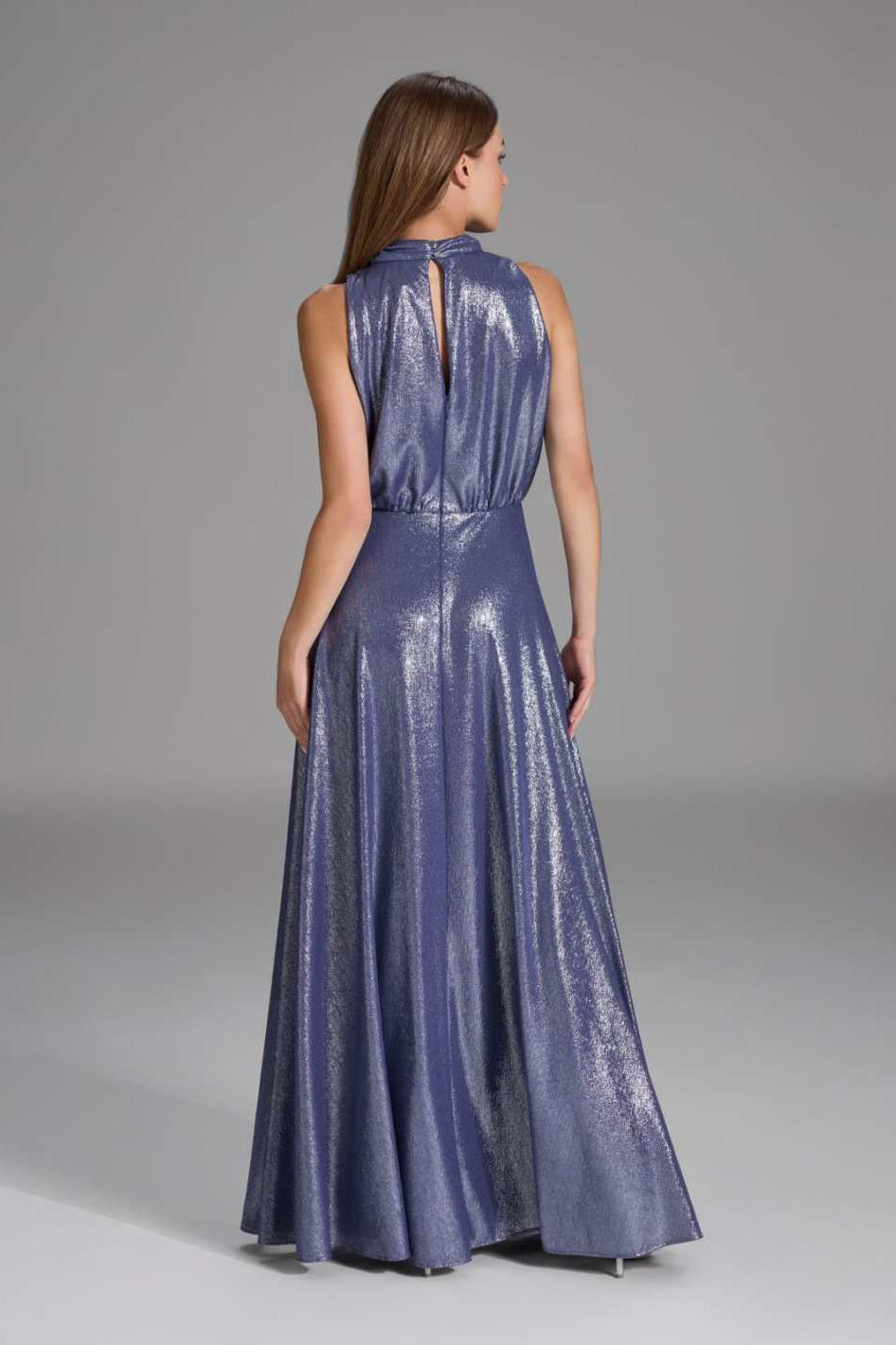 Hochgeschlossenes Abendkleid aus foliertem Jersey mit Beinschlitz