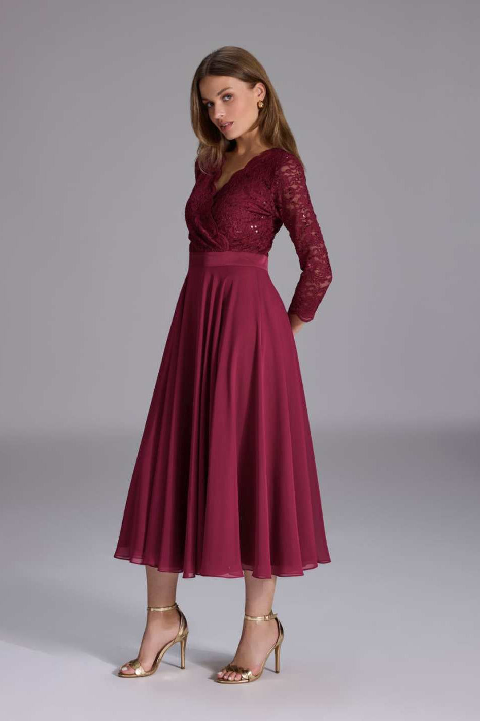 Cocktailkleid aus Material-Mix