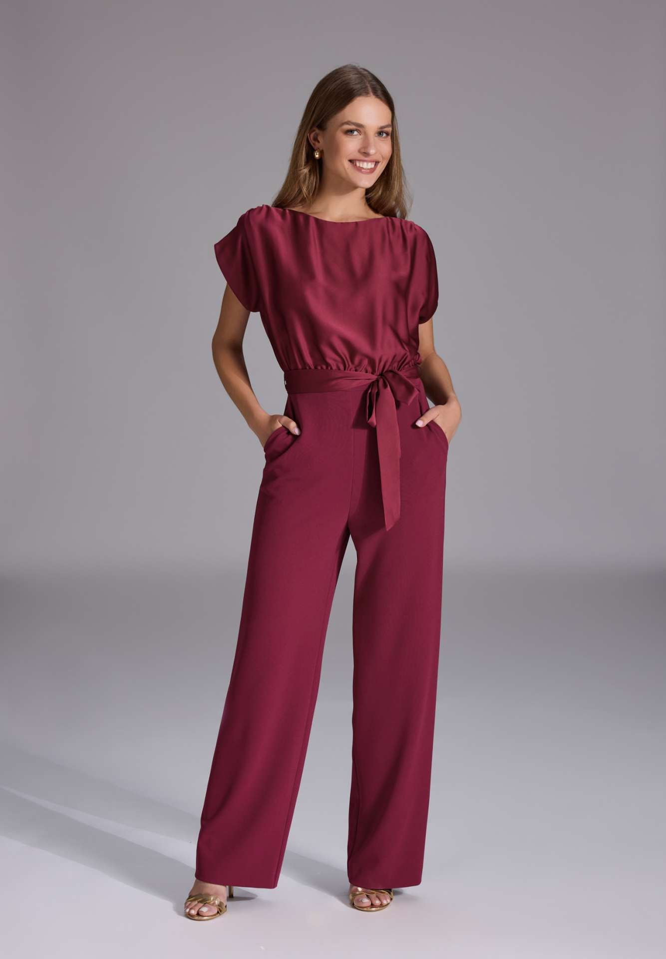 Jumpsuit mit geradem Beinschnitt ruby red