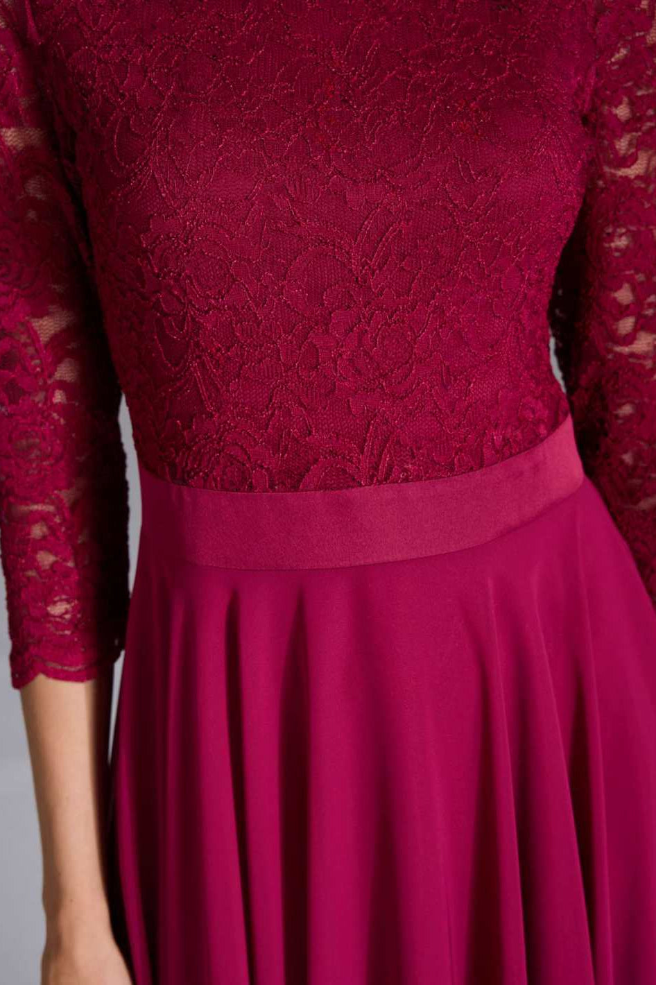 Midikleid mit fließendem Chiffon-Rock