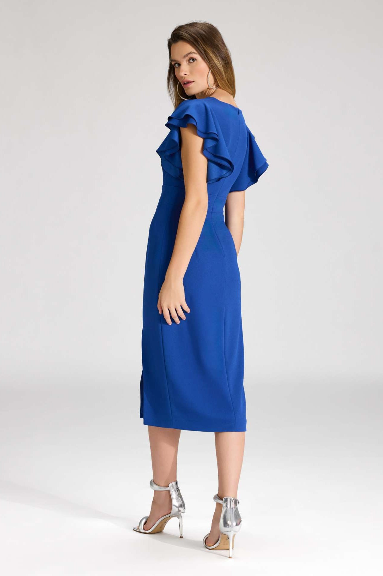 Etuikleid aus Crepe Jersey mit Volant Ärmeln