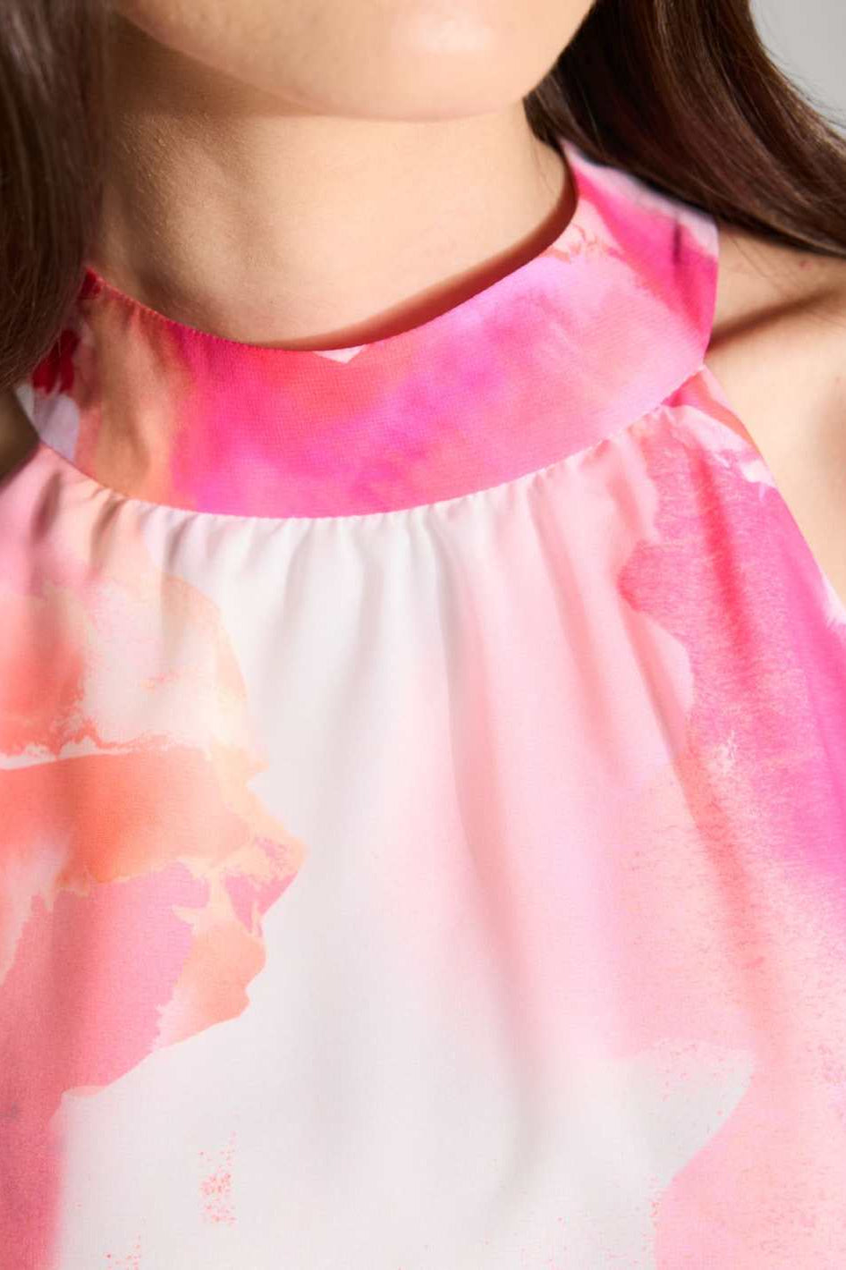 Cocktail Kleid aus bedrucktem Chiffon mit Volant am Saum