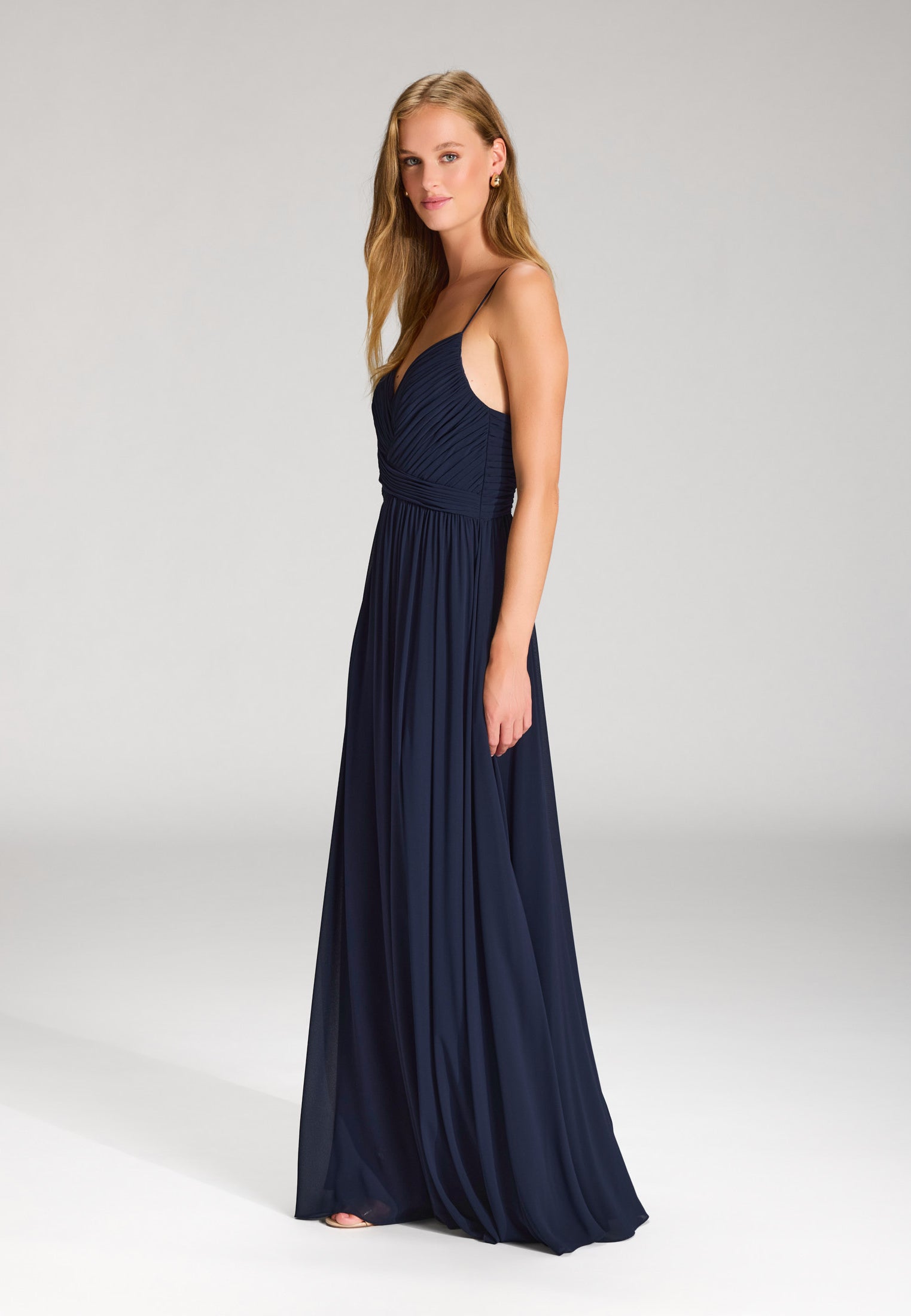 Abendkleid aus Chiffon mit feiner Raffung