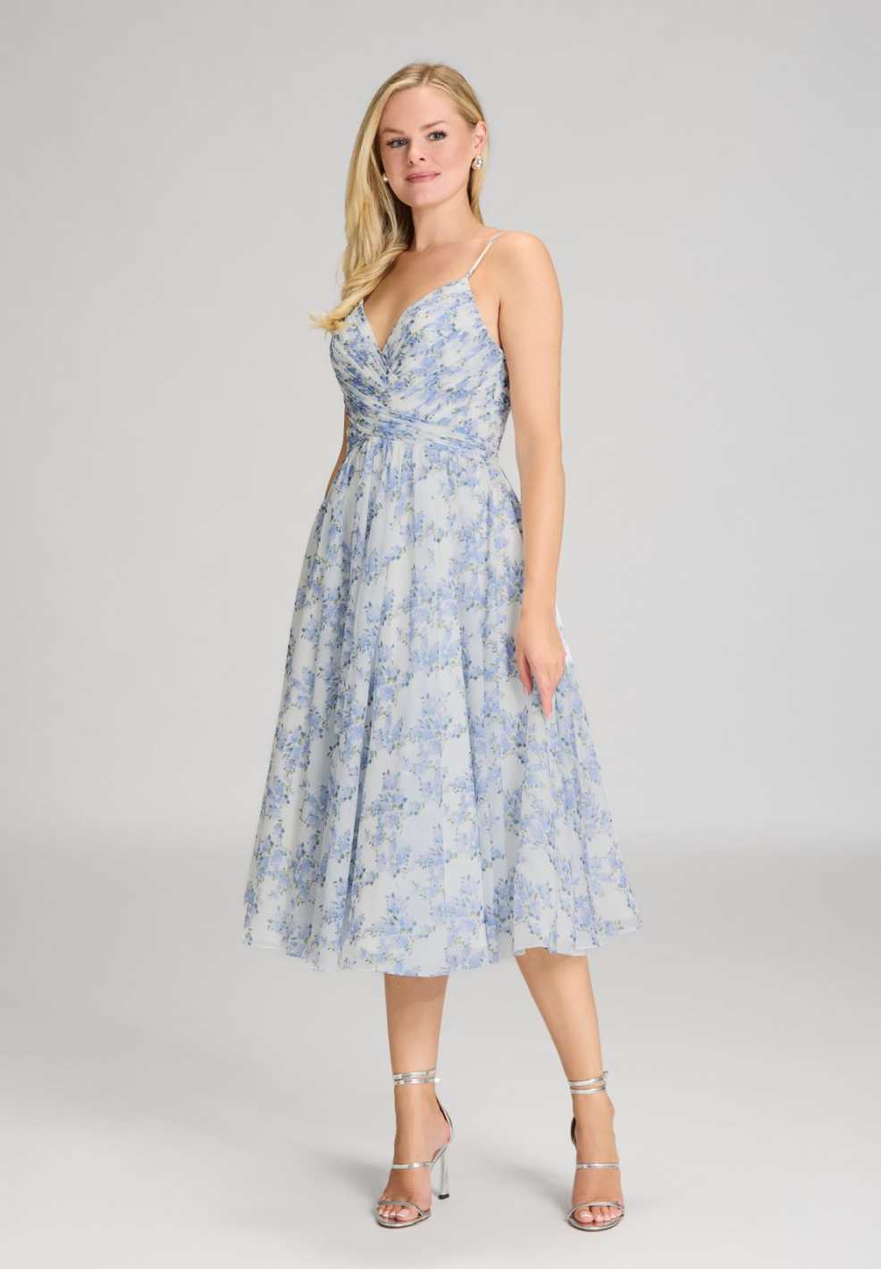 Midikleid aus Chiffon mit floralem Print ivory sky blue