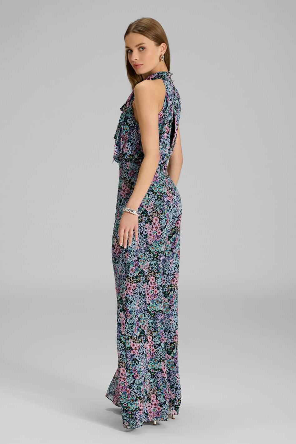 Jumpsuit mit Schluppe aus floral bedrucktem Viscose Material